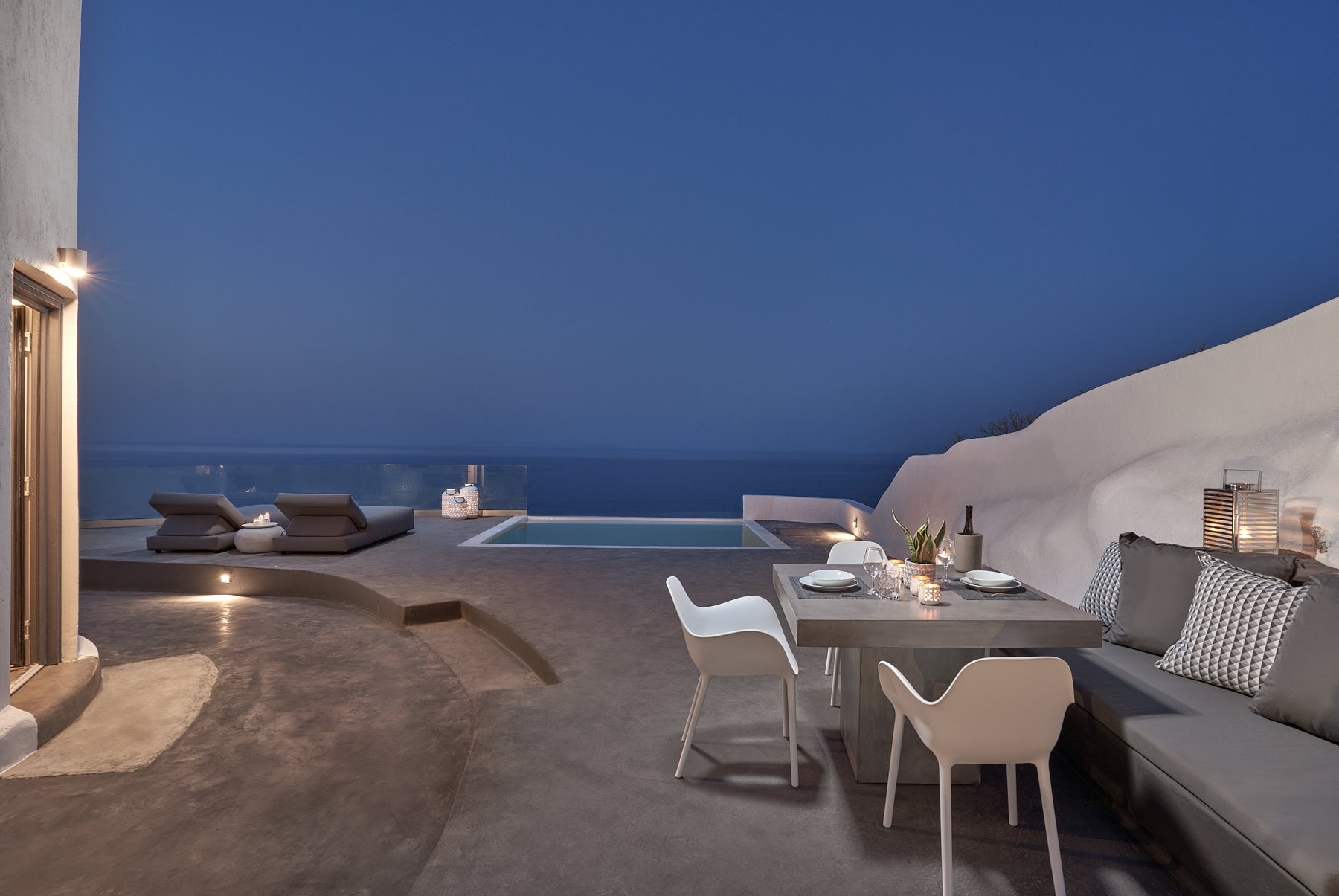 Topos Windmill Villas & Suites Santorini