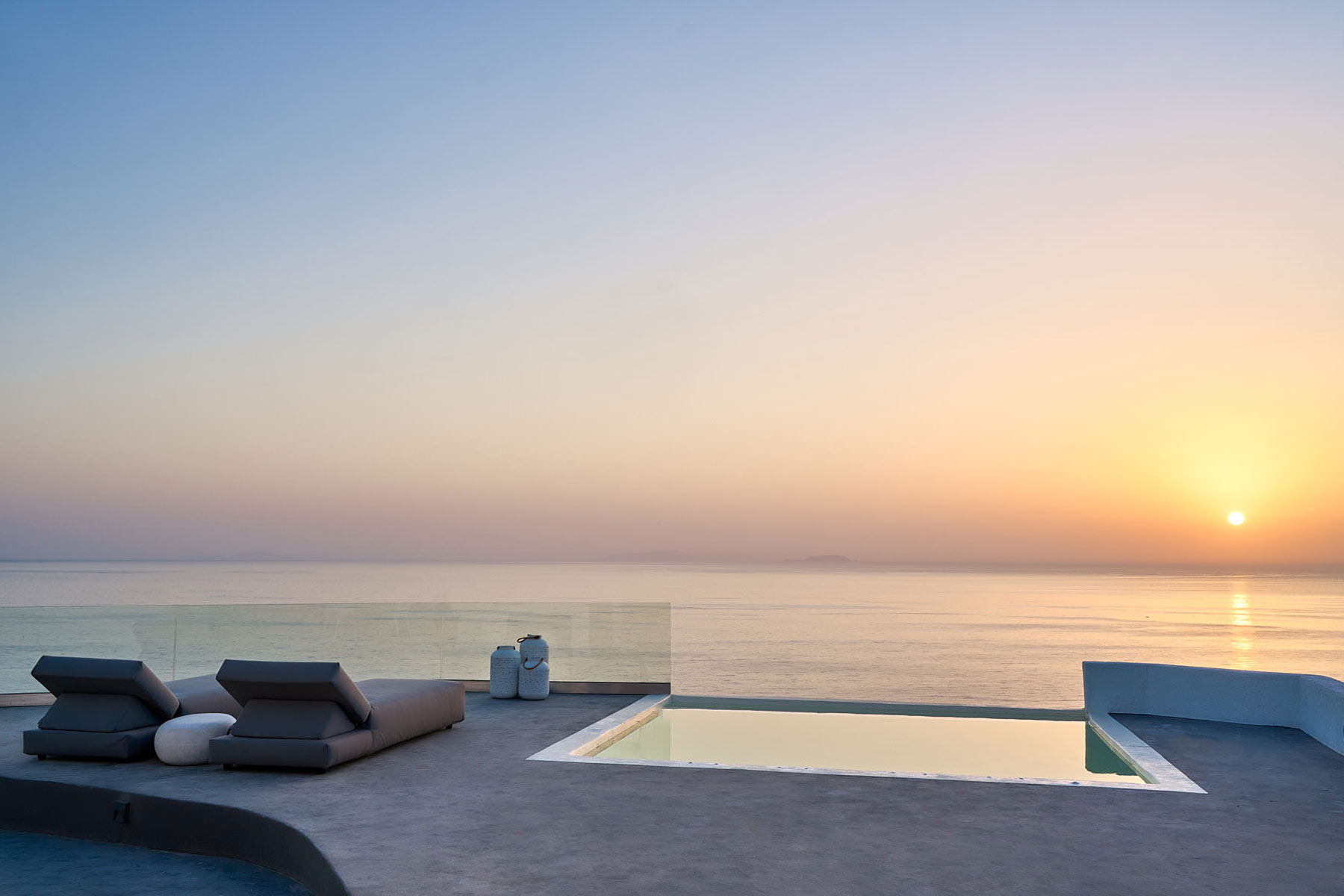 Topos Exclusive Villas & Suites | Santorini, Mykonos, Athens