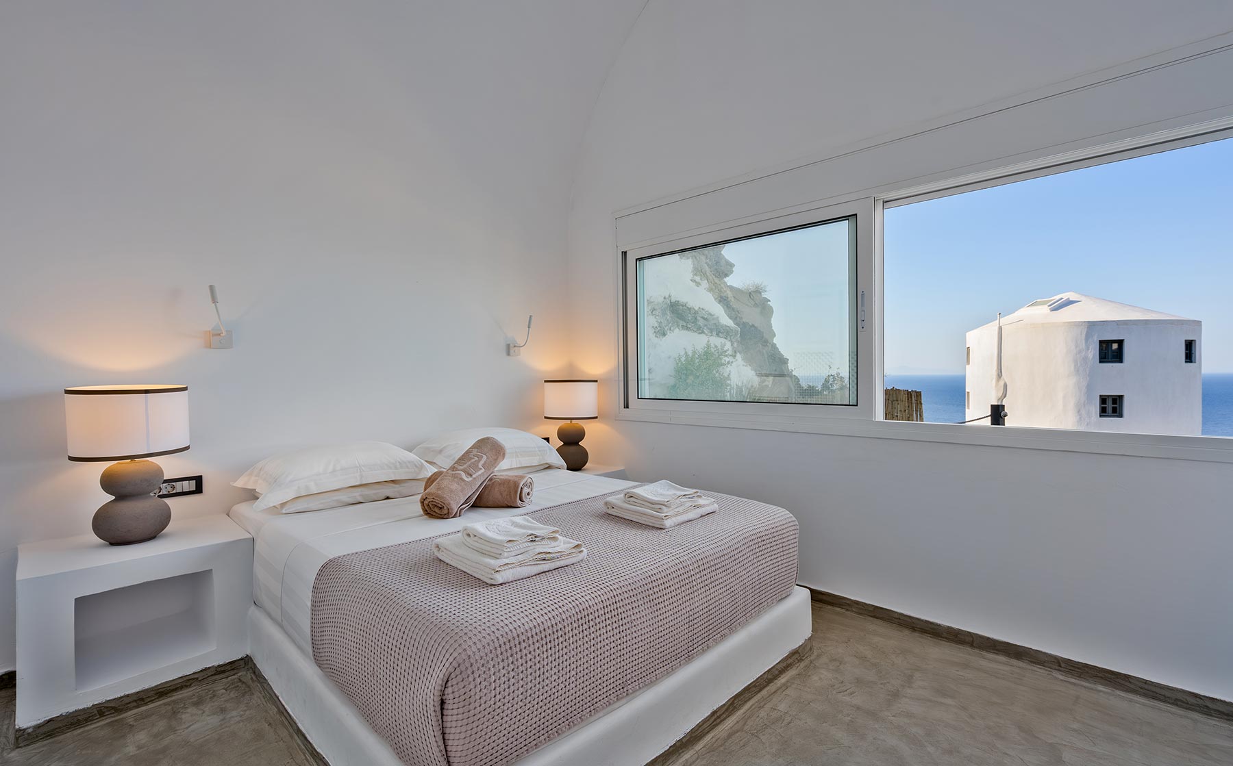 Topos Exclusive Villas & Suites | Santorini, Mykonos