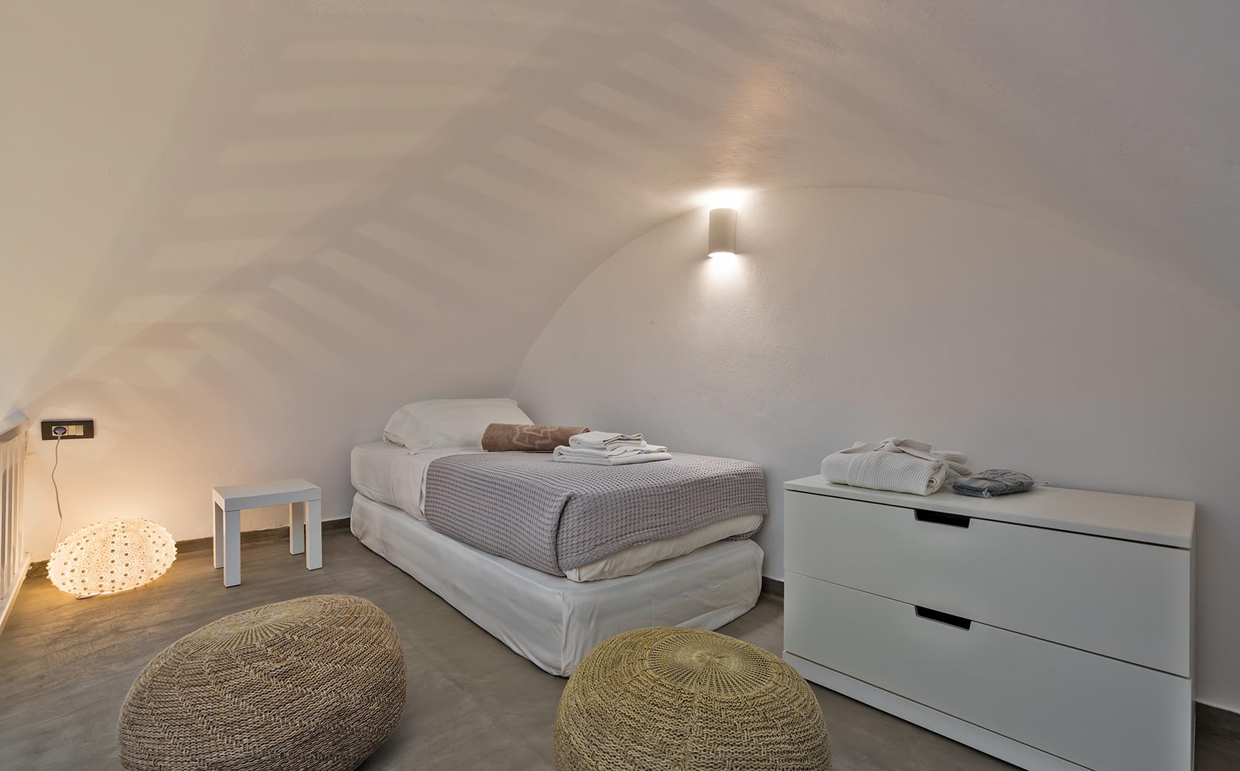 Topos Exclusive Villas & Suites | Santorini, Mykonos