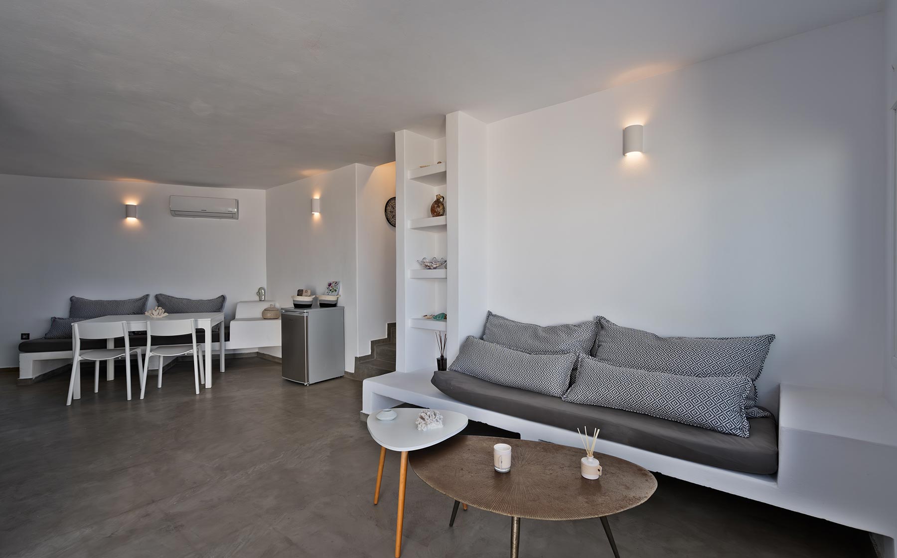 Topos Exclusive Villas & Suites | Santorini, Mykonos