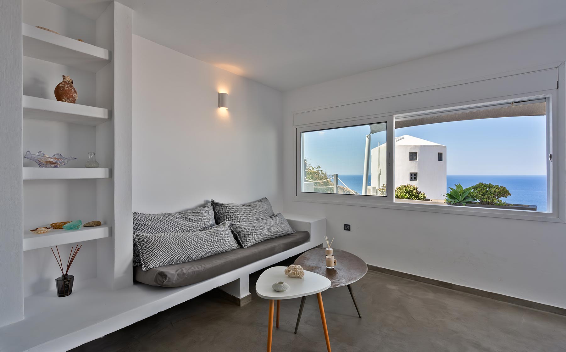 Topos Exclusive Villas & Suites | Santorini, Mykonos