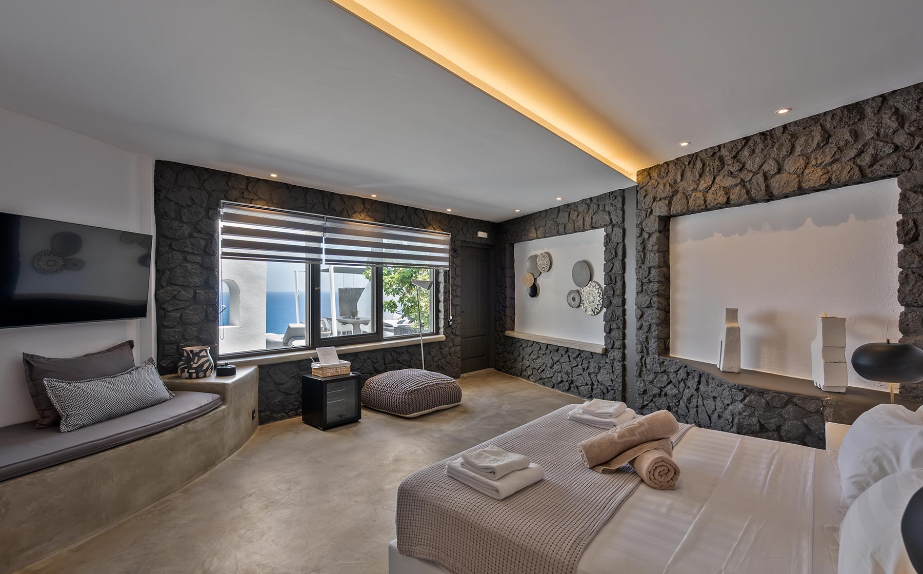 Topos Exclusive Villas & Suites | Santorini, Mykonos