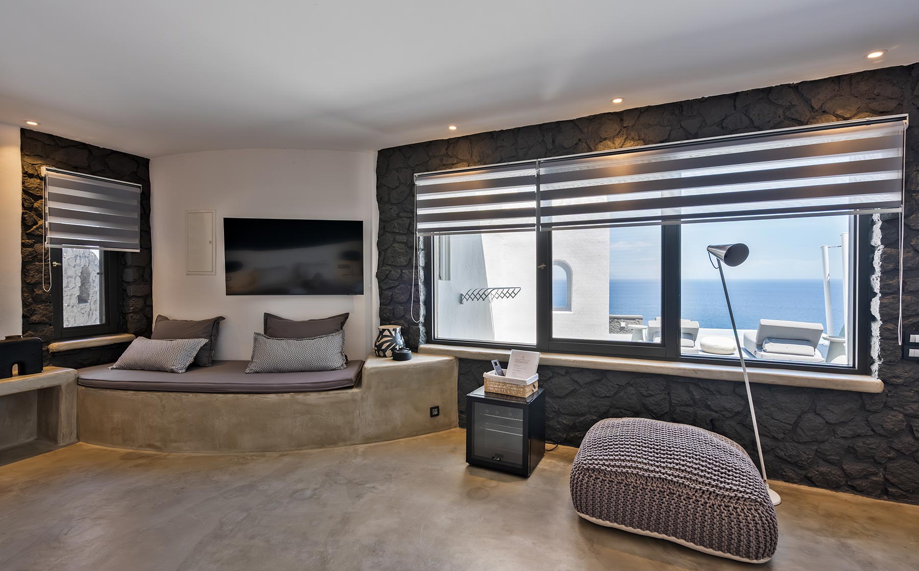 Topos Exclusive Villas & Suites | Santorini, Mykonos