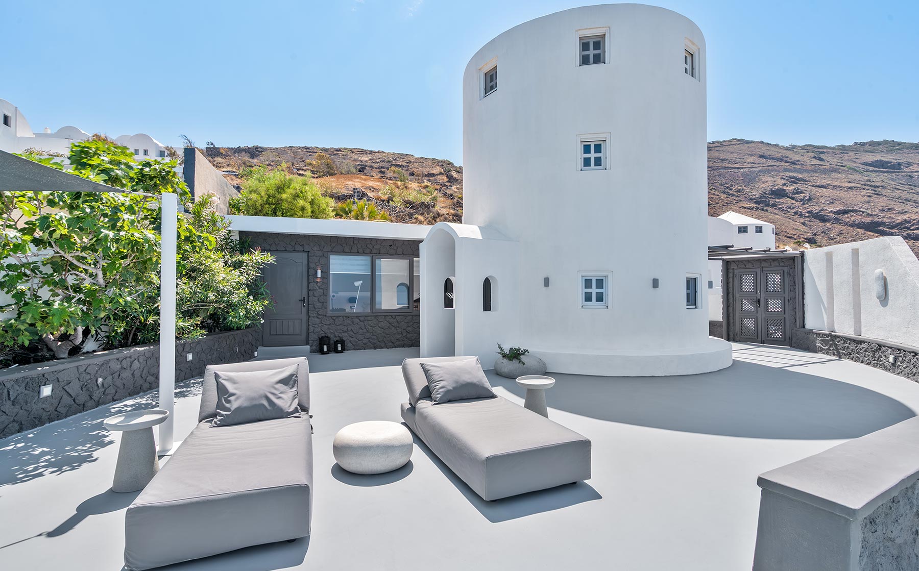 Topos Exclusive Villas & Suites | Santorini, Mykonos