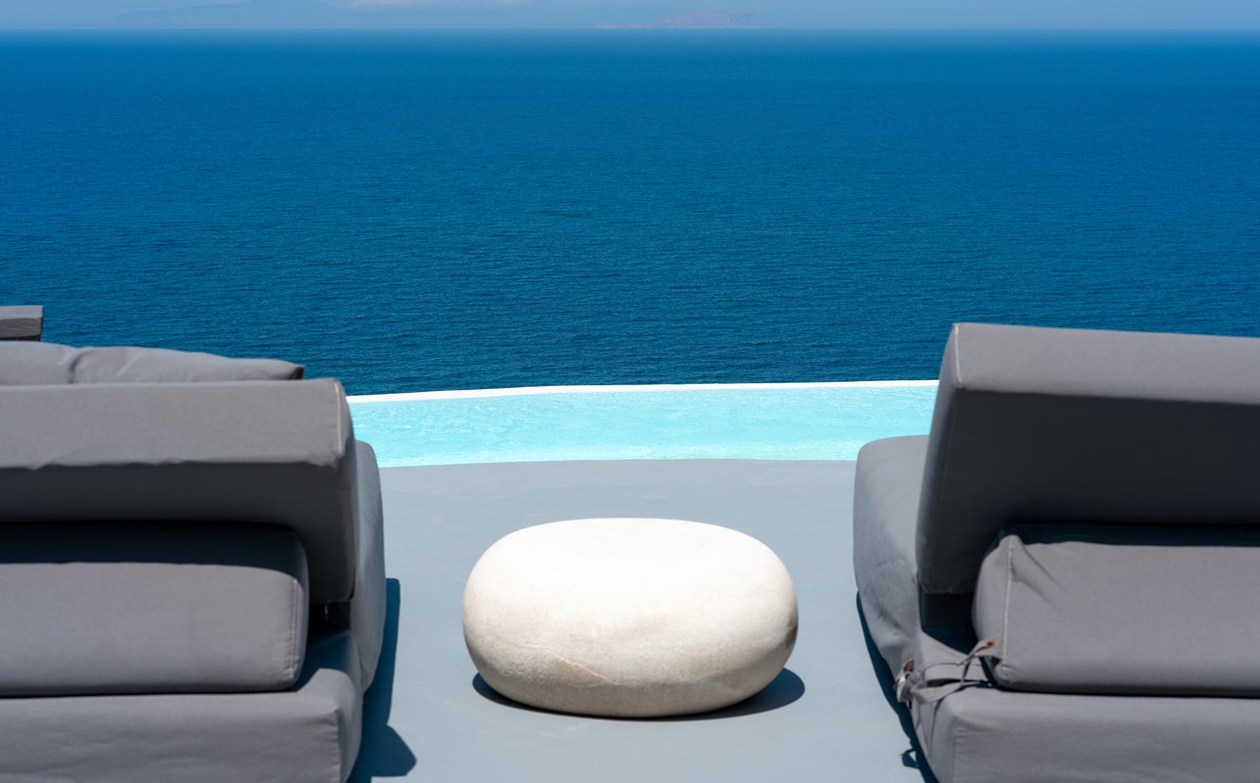 Topos Exclusive Villas & Suites | Santorini, Mykonos