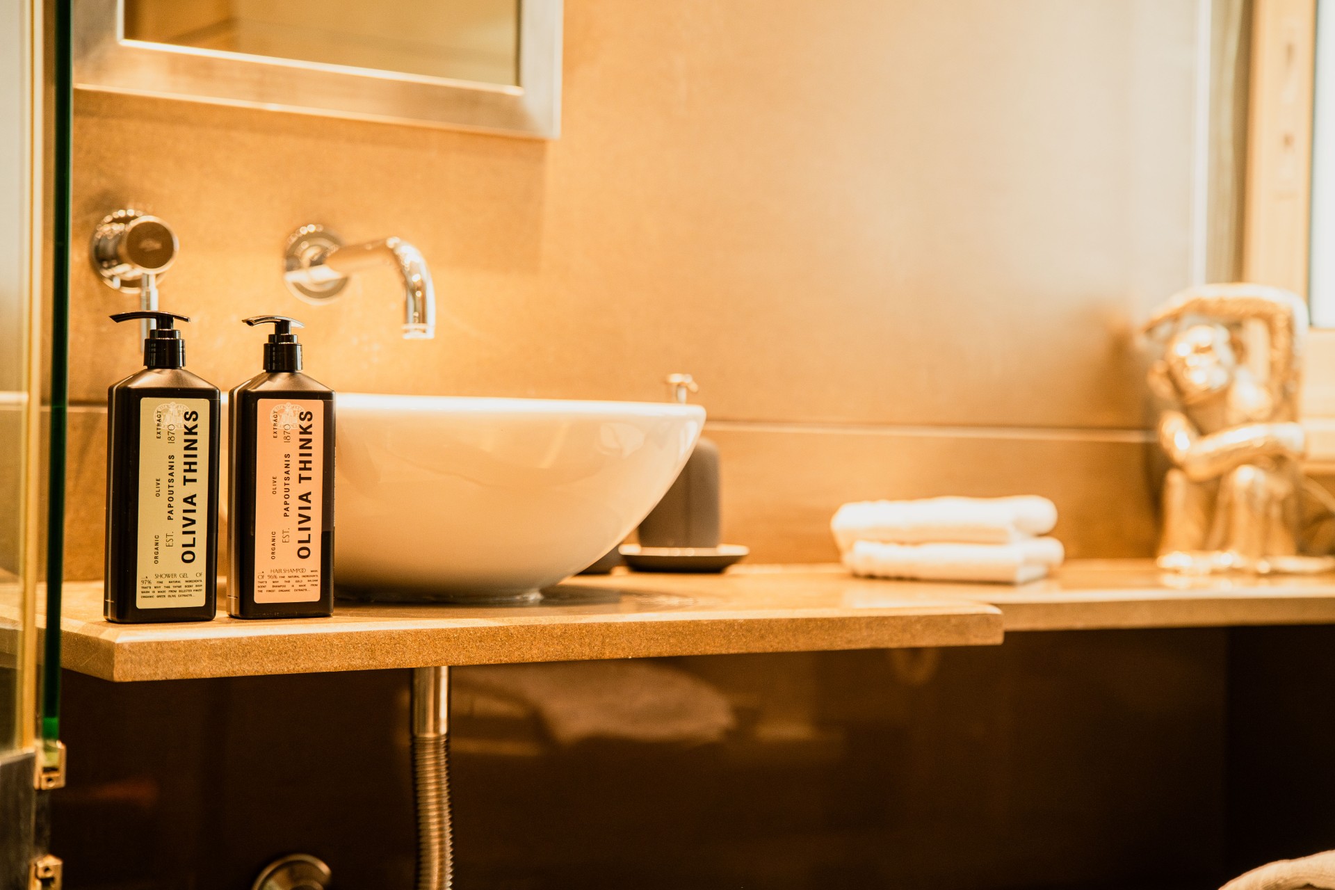 Topos Exclusive Villas & Suites | Santorini, Mykonos